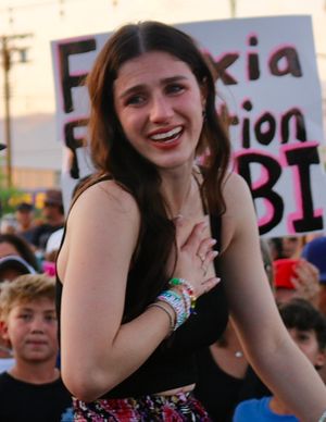 22번째 시즌 우승자인 Abi Carter (아비 카터)