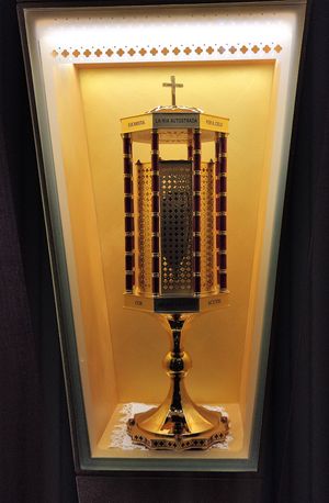 카를로 아쿠티스의 심장 유해