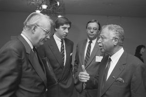 1988년 네덜란드 헤이그에서 열린 UNEP 오존층 회의. 몬트리올 의정서 이행을 위한 중요한 논의가 이루어졌다.