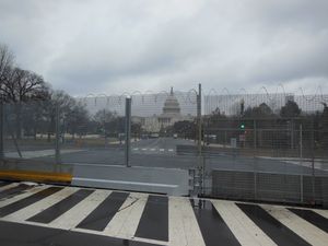 2021년 2월, 의사당 주변 펜스