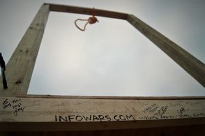 미국 의사당 앞에 세워진 교수대