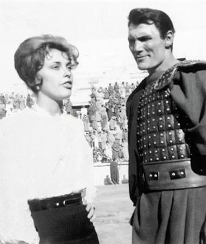 테이트와 잭 팔란스(Jack Palance) (영화 바라바(1961) 촬영 중)