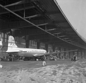 1954년 1월 팬 아메리칸 월드 항공의 더글러스 DC-4