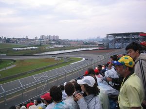 호세 카를로스 파체 자동차 경주장(Autódromo José Carlos Pace)의 안전 펜스