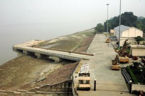 가이 가트(Gai Ghat)의 파트나(Patna) 강항(港), 제1운하에 접해 있다