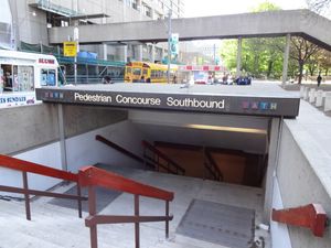 토론토 PATH 입구, 온타리오주 토론토