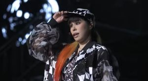 2016년 더 베스트 투어에서 공연하는 Ai