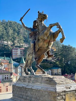 락슈미바이 라니 동상