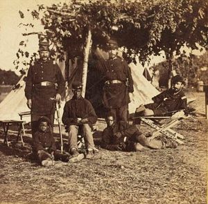 남북 전쟁 중 연방군 진영으로 도망친 노예들은 밀수품으로 불렸다.