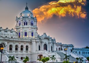 우자얀타 궁전(Ujjayanta Palace)