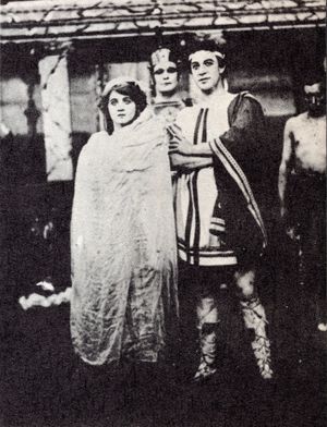 플로렌스 로렌스, 해리 솔터(Harry Solter) 및 맥 세넷(Mack Sennett)이 출연한 영화 노예(The Slave) (1909)