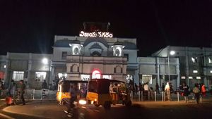 비자이나가람 기차역