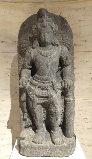 중앙 자바, 인도네시아 출신의 마하칼라(수문장 한 쌍 중 하나)의 석상