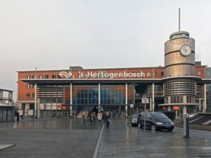 헤르토헨보스 역(’s-Hertogenbosch railway station)
