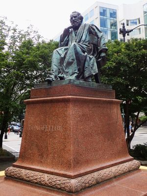 헨리 워즈워스 롱펠로 기념상(Longfellow statue), 워싱턴 D.C.  윌리엄 쿠퍼 작
