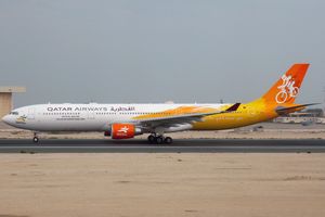 아시안 게임 도색이 된 카타르 항공(Qatar Airways) 항공기 7대 중 한 대.