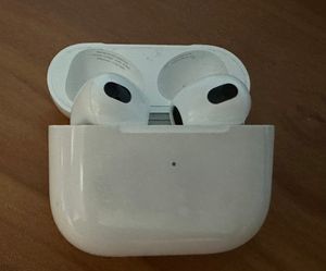 충전 케이스에 담긴 3세대 AirPods