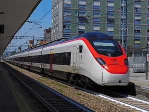 취리히-베니스 구간 유로시티 열차 스위스 연방 철도(SBB) 운영