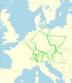 2010년 겨울 시각표 기준 유로시티 노선망(TGV 제외). 선의 두께는 해당 구간의 열차 수에 비례한다.