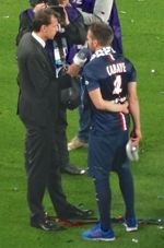 PSG의 2015년 프랑스컵 결승전 우승 후 인터뷰 중인 카바예