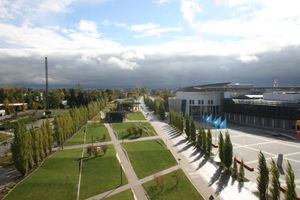 가르힝(Garching bei München)에 있는 TUM 캠퍼스. 오른쪽에는 기계공학과가 있다.