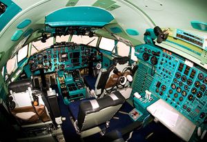 투폴레프 Tu-154의 조종석