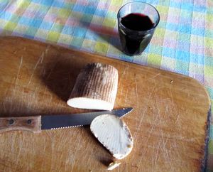 Ricotta affumicata는 칼라브리아의 라 실라에서 만들어진 훈연된 종류이다.