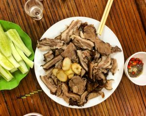 Thịt chó (삶은 개고기)