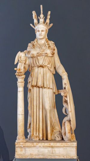 바르바케이온 아테나, 파르테논 신전의 아테나상을 가장 충실하게 복제한 것으로, 아테네 국립고고학박물관에 전시되어 있다.