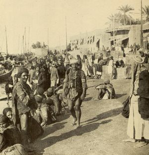 티그리스 강변의 아마라에 있는 쿠르드 쿨리들, 약 1919년