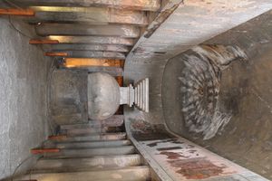 9번 석굴, 초기 소승불교 양식의 차이티야 예배당으로 탑은 있지만 불상은 없음