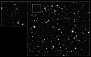 가장 먼 은하 중의 하나인 UDFy-38135539. 약 131억 광년 떨어져 있다.