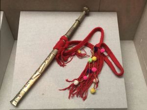 전통 춤에 사용되는 징포족의 칼