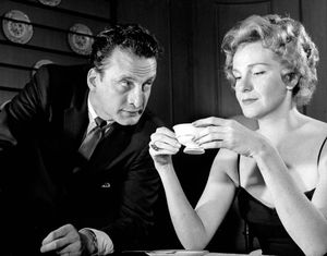 1959년 NBC 선데이 쇼케이스 에피소드에서 조지 C. 스콧과 함께 출연한 페이지