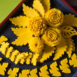 약 700년 전 수코타이 왕국에서 시작된 것으로 여겨지는 현지 야채 조각 예술.