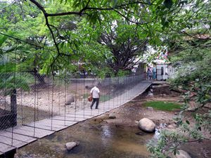 쿠알레 강의 섬