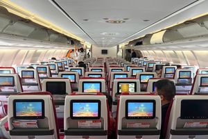 하이난 항공 Airbus A330 항공기의 이코노미석