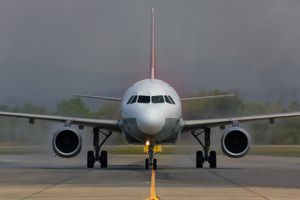 정면에서 본 A321. 동체 단면의 설계는 A320과 공통이다.