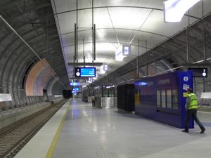 헬싱키 공항역 승강장