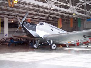 캐나다 매니토바주 위니페그에 있는 서부 캐나다 왕립 항공 박물관의 Ju 52/1m 복제품 (52/3m에서 개조)(CF-ARM)