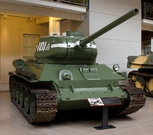 전시된 T-34-85 전차