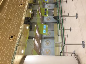 아슈하바트 국제공항 체크인 구역