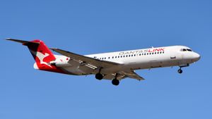 콴타스링크 Fokker 100