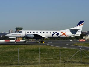 2003년 시드니 공항에 있는 렉스 페어차일드 메트로 23