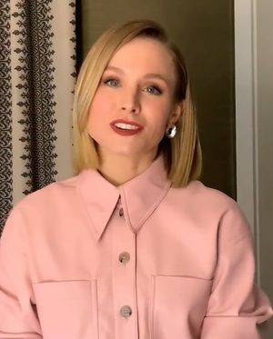 크리스틴 벨은 주인공 엘레노어 셸스트롭 역을 맡았다.