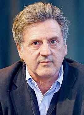 다니엘 오퇴유는 《마농의 샘》(1987)으로 수상했다.