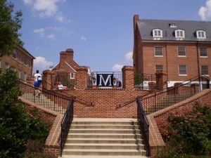 사우스 캠퍼스의 계단