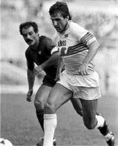 라치오 유니폼을 입은 브루노 지오르다노(Bruno Giordano)