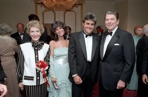 1987년 로널드 레이건 대통령 부부와 함께