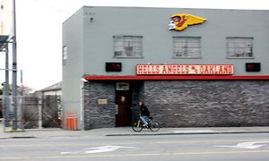 캘리포니아주 오클랜드에 있는 헬스 엔젤스 클럽하우스